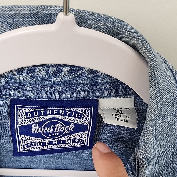 Hard Rock Cafe Blue Denim Jacket with Logo - Picture 7 of 8